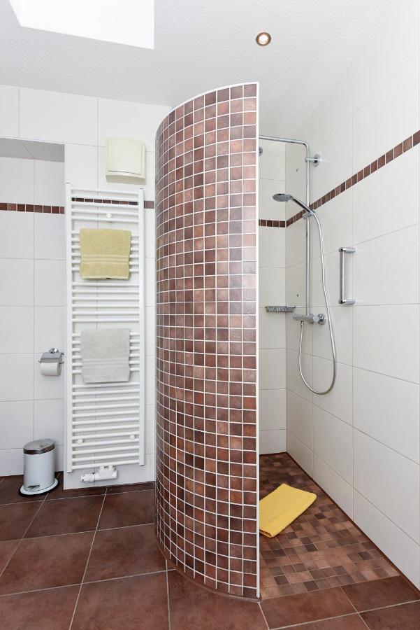 Meerblick-Ferienwohnung Black Pearl 벤세르시엘 외부 사진